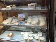 面包甜点陈列柜-DEMO黛慕蛋糕(中泰店)