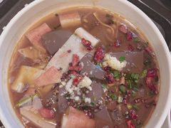 毛血旺-大食代美食广场(迪士尼小镇店)