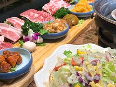 -明洞阿姨·韩式酱蟹烤肉·创意料理(三元桥店)