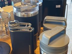 -星巴克(大庆让胡路万达广场店)