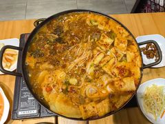 脊骨土豆火锅-山海珍味韩国料理(奥城店)
