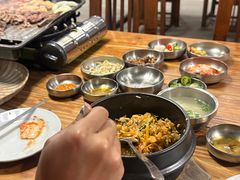 -莲餐厅·湖北菜·潜江小龙虾店(愚园路店)