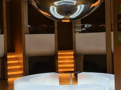 -涨巢·潮玩水疗局