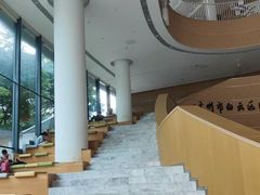 -广州市白云区图书馆