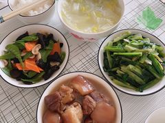 -爱贝尔高端月嫂(母婴护理)