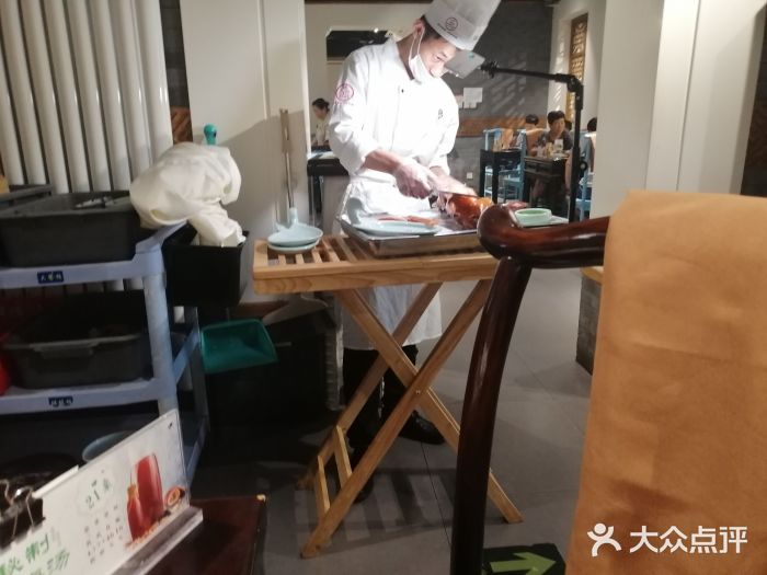 北平食府·北京烤鸭(北京西站六里桥店)大堂图片