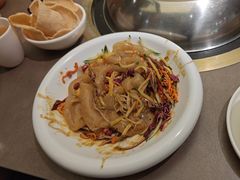 -锅飘飘·东北铁锅炖(雨花客厅店)