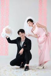 -喜爱高定婚纱摄影