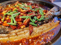 -鸣记脆皮烤鱼·海鲜烤鱼(三八广场店)