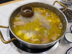 -朴小妹人参鸡汤火锅(长白山万达店)