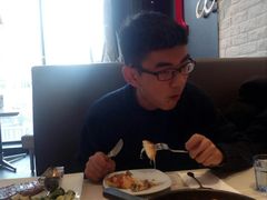 -必胜客(证大大拇指店)