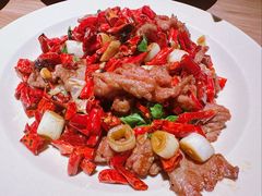 罗勒香辣嫩牛肉-KŌNG胶东小馆(华熙店)