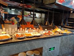 自助取餐区-烟台中泽华羿铂尔曼酒店·汇·全日餐厅·高空海景自助