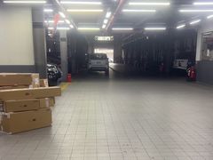 -上海伟杰·捷豹路虎4S店(闵行店)