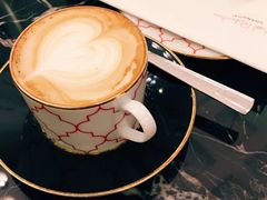 -Salon de The de Joel Robuchon(外滩18号店)