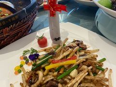 花生芽炒八爪鱼-汤记传菜(浦江店)
