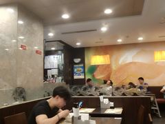 大堂-康师傅私房牛肉面(马泉营奥莱店)