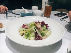 橄榄仁虾仁沙拉-北京厨房(西安SKP店)