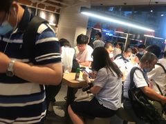 -肯德基(成山路地铁站店)