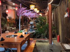 大堂-三道苗苗鱼·美蛙黄辣丁(八里店)