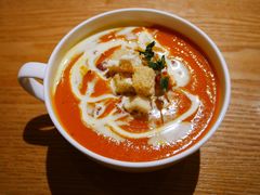 南瓜汤-HELLO 27 意面·沙拉·帕尼尼