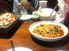 泡椒鱼杂手擀面-老板恋上鱼(高新万达店)