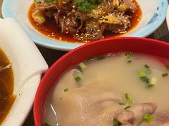 -张太婆老妈蹄花川菜馆·中华餐饮老字号(望平街店)