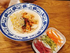 油泼扯面-陕味食族油泼面·小炒盖码面(双榆树店)