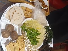 -鸡遇虾煲干锅火锅(小寨金莎店)