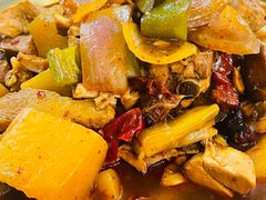 -牛一嘴·兰州牛肉面·大盘鸡(财富中心店)