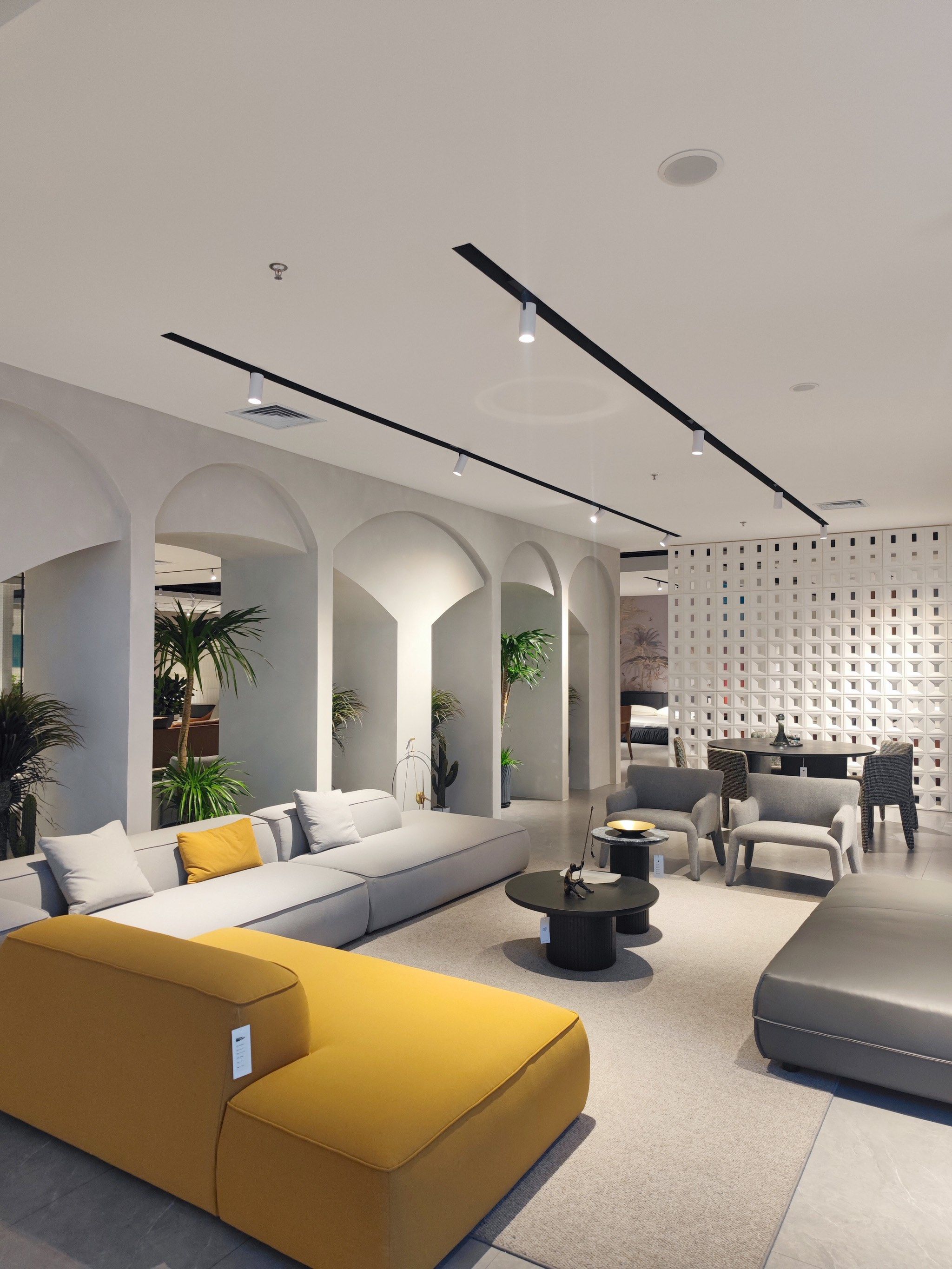 广东工厂直营10000平方家具卖场!