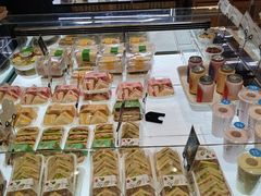-罗森尼娜(德思勤店)