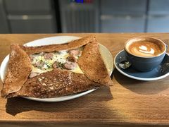 烟熏猪肉肠芥末籽可丽饼-RAC BAR(安福路店)