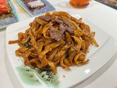 干炒牛河-稻香酒家·34年老字号·港式粤菜(汉街店)