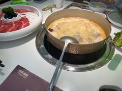 -洪氏嗨捞·广东猪肚鸡·椰子鸡火锅(西咸万象城店)