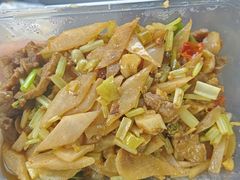 -江城小馆陕南妈妈菜·全球旅行餐厅(钟楼店)