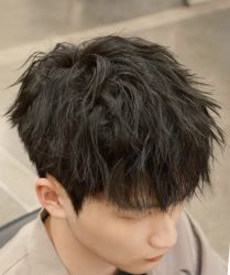 -一家只做男发烫染的店