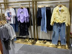 -URBAN REVIVO(济南世茂广场店)