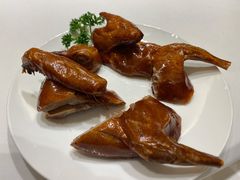 脆皮乳鸽-海逸海鲜酒家(古北店)