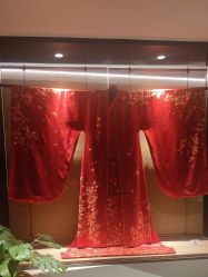 -藤薰定制中式嫁衣礼服旗袍店