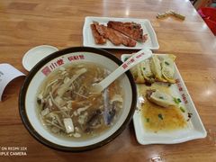 -小姜锅贴(凤凰街店)