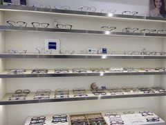 -视野联行眼镜·蔡司·尼康·授权优选门店(青浦宝龙店)