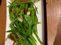 五彩花菇荷兰豆-云海肴·汽锅鸡·云南菜(天山百盛优客店)