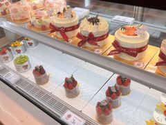 -花花卷卷·鲜食蛋糕(静安久光百货店)