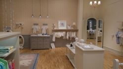 -丽婴房(七莘路店)