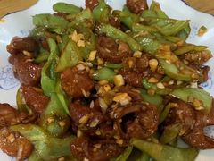 尖椒肥肠-天香石锅鱼(永兴路店)