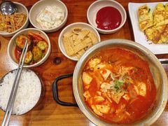 海鲜豆腐锅-金北顺大锅家(신사본점)