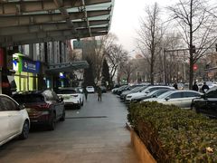 -寰岛博雅大酒店·停车场