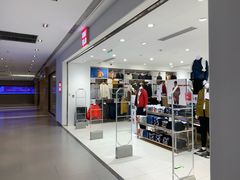 -优衣库(昆明七彩METOWN购物中心店)