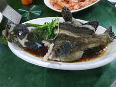 -四川小胡子海鲜(丁村万人海鲜广场店)